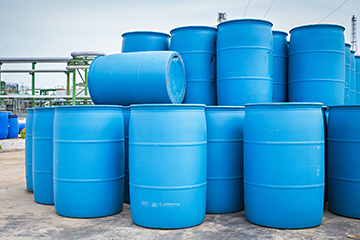 廃棄原料容器の最適なリサイクルを提案し、年間200万円以上のコスト削減！